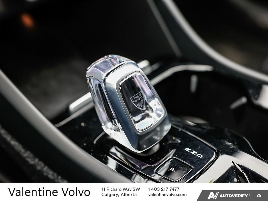 2023 Volvo XC40 Plus Bright Theme-18