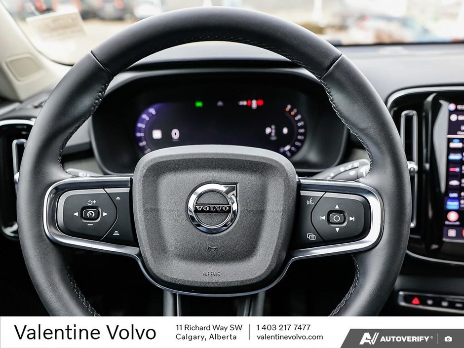 2023 Volvo XC40 Plus Bright Theme-13