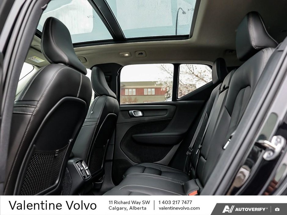 2023 Volvo XC40 Plus Bright Theme-23