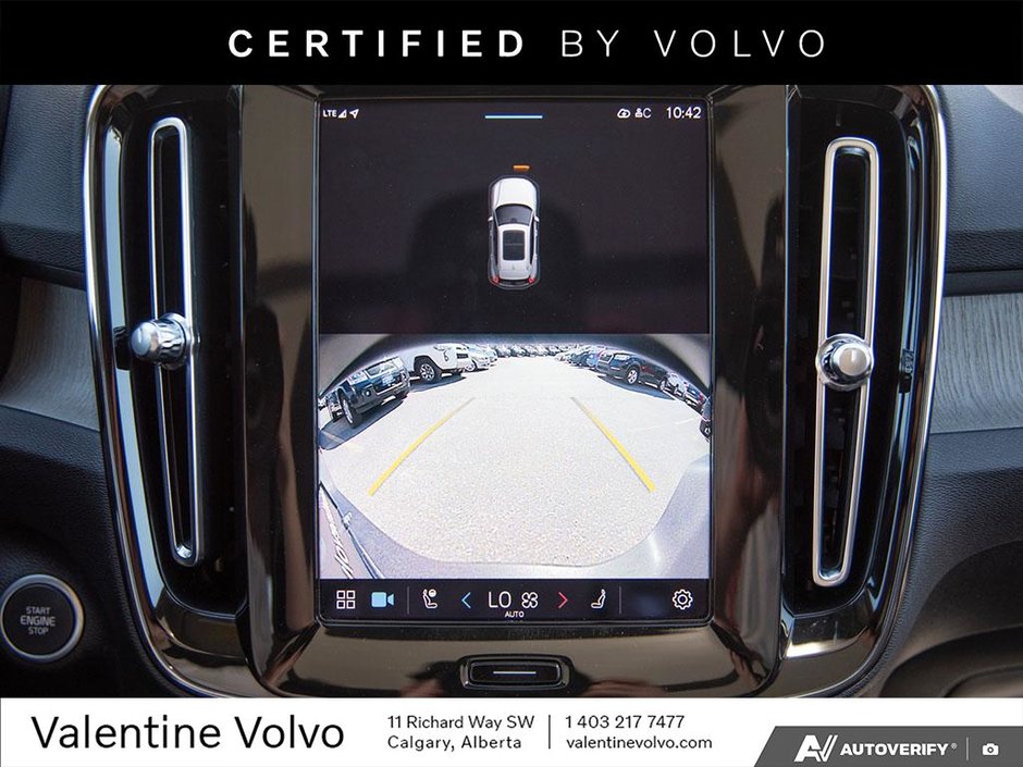 2023 Volvo XC40 Ultimate Dark Theme-20