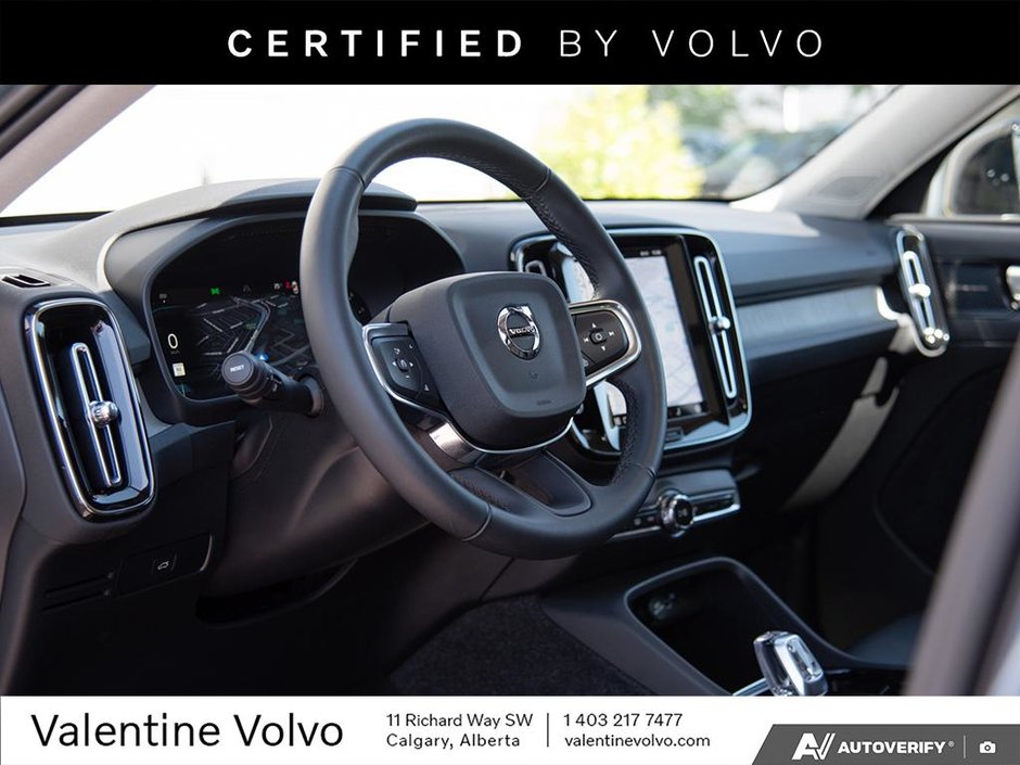 2023 Volvo XC40 Ultimate Dark Theme-12