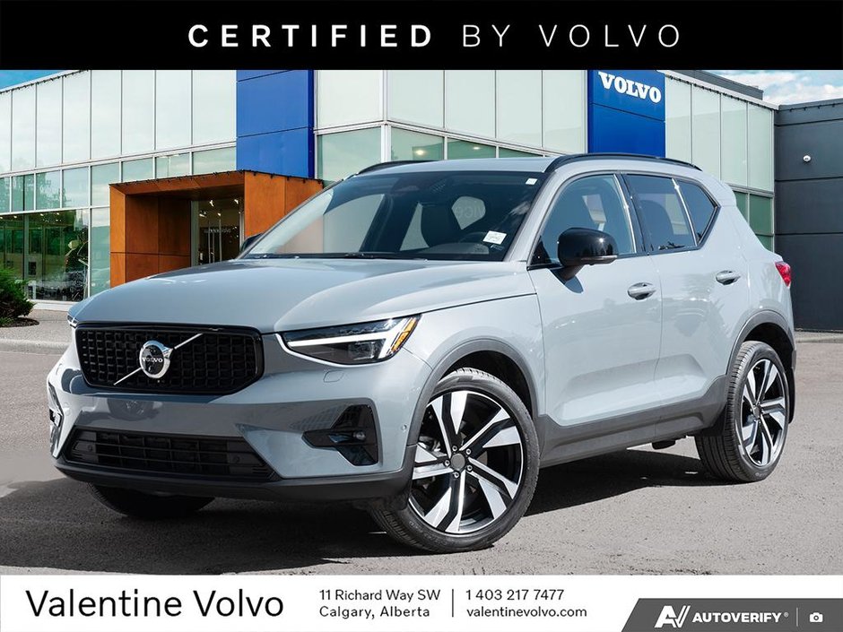 2023 Volvo XC40 Ultimate Dark Theme-0