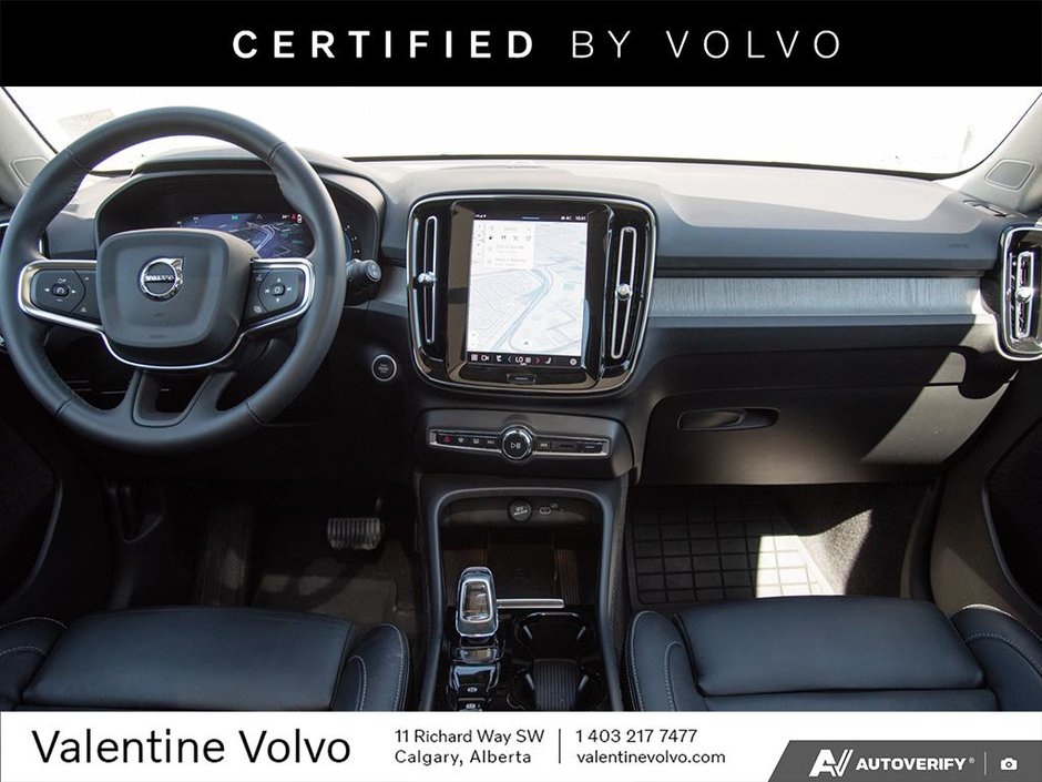 2023 Volvo XC40 Ultimate Dark Theme-26