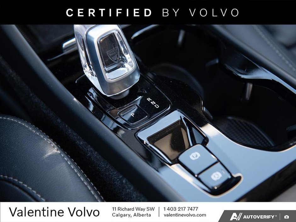 2023 Volvo XC40 Ultimate Dark Theme-23