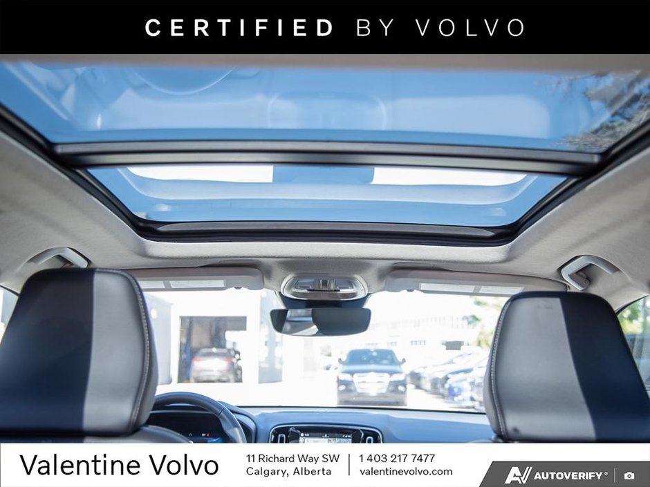 2023 Volvo XC40 Ultimate Dark Theme-25