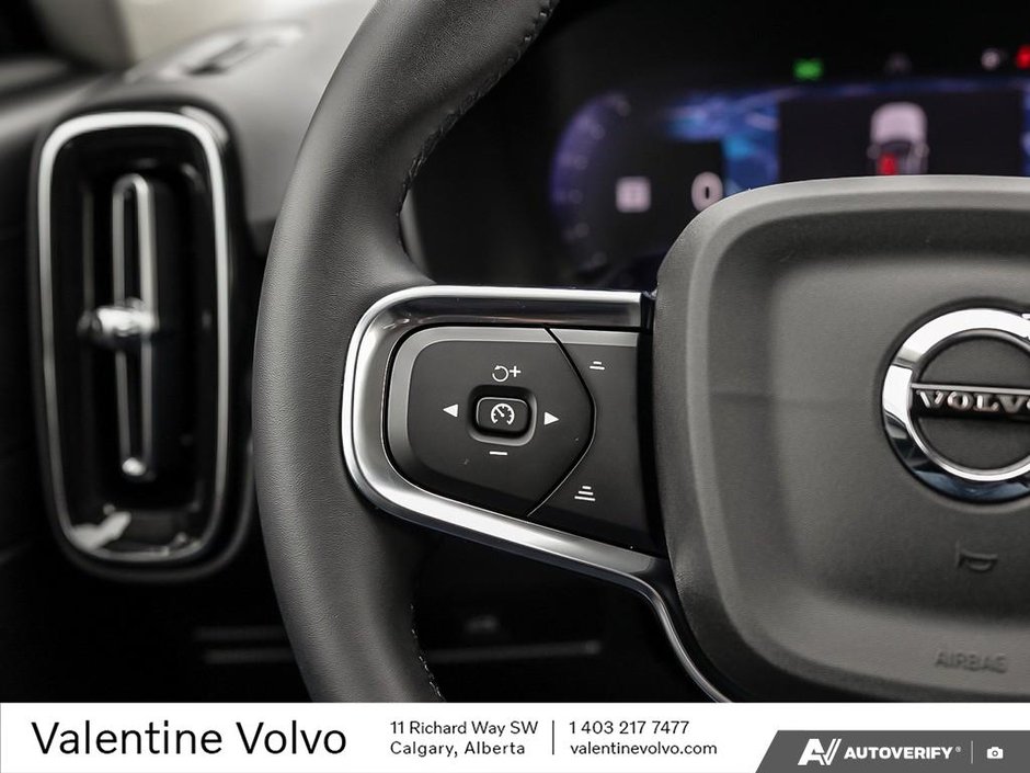 2024 Volvo XC40 Plus Bright Theme-16