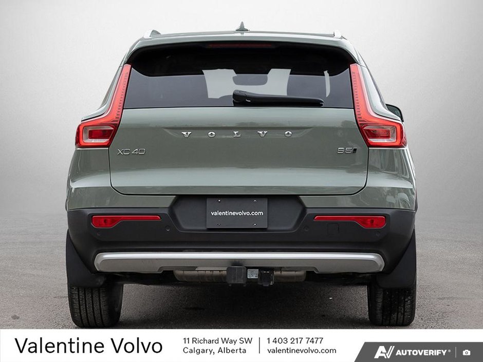 2024 Volvo XC40 Plus Bright Theme-4