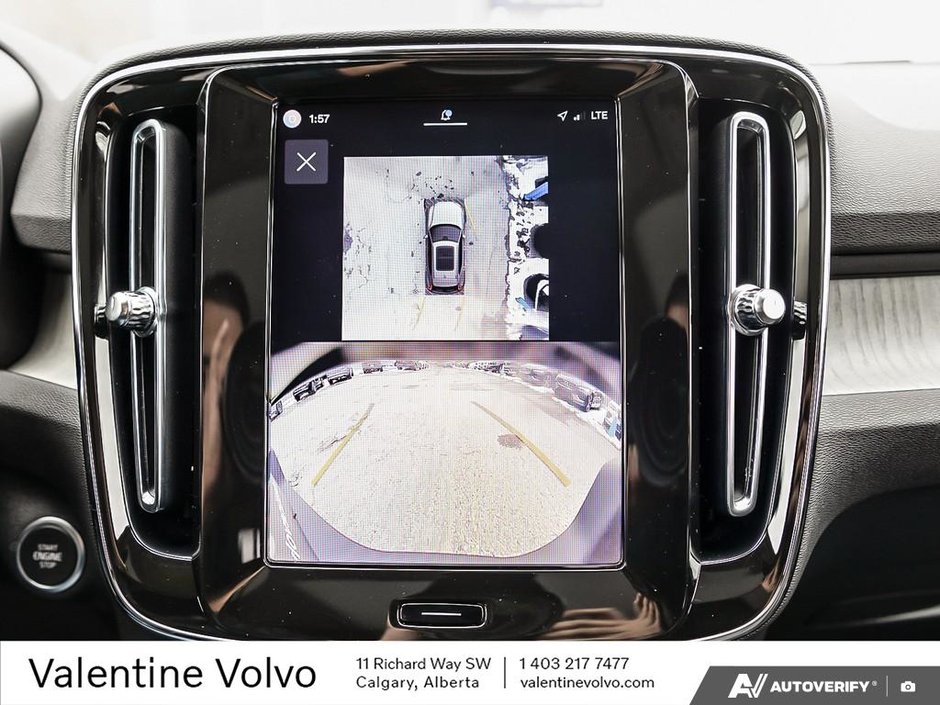 2024 Volvo XC40 Plus Bright Theme-26