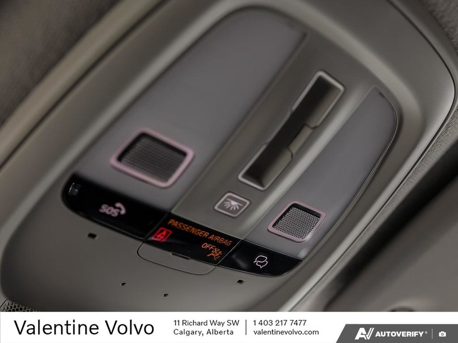 2024 Volvo XC40 Plus Bright Theme-21