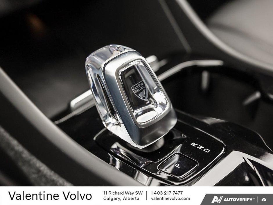 2024 Volvo XC40 Plus Bright Theme-18