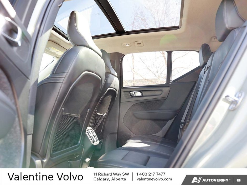 2024 Volvo XC40 Ultimate Bright Theme-19