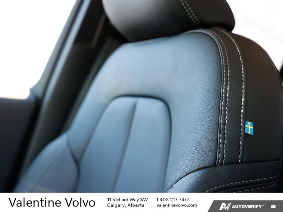 2024 Volvo XC40 Ultimate Bright Theme-18