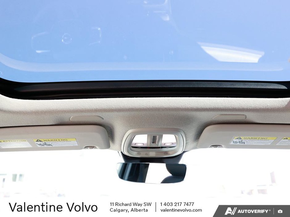 2024 Volvo XC40 Ultimate Bright Theme-20