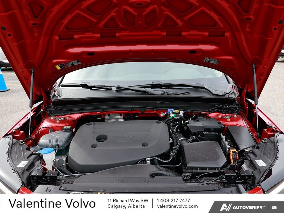 2024 Volvo XC40 Ultimate Dark Theme-9