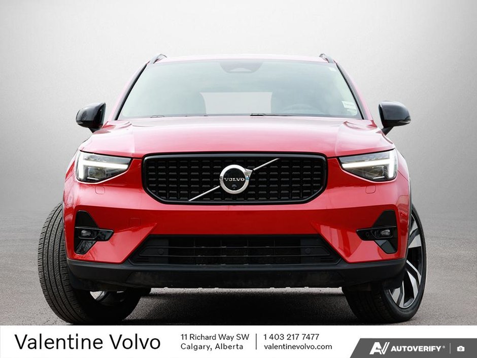 2024 Volvo XC40 Ultimate Dark Theme-1