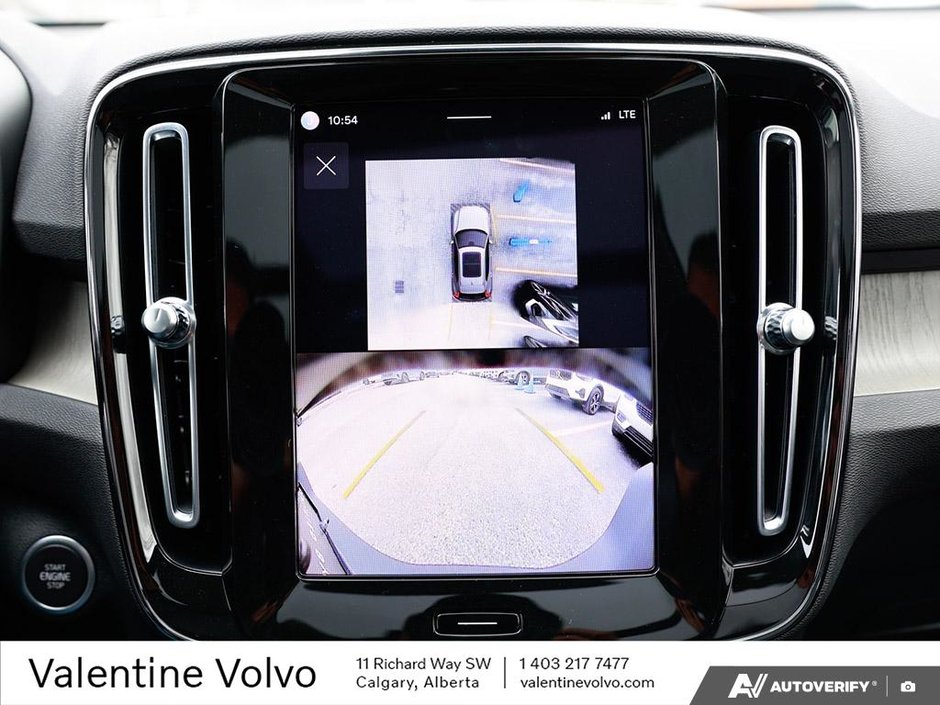2024 Volvo XC40 Ultimate Dark Theme-26