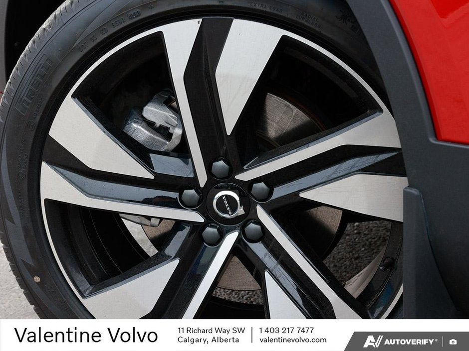 2024 Volvo XC40 Ultimate Dark Theme-7
