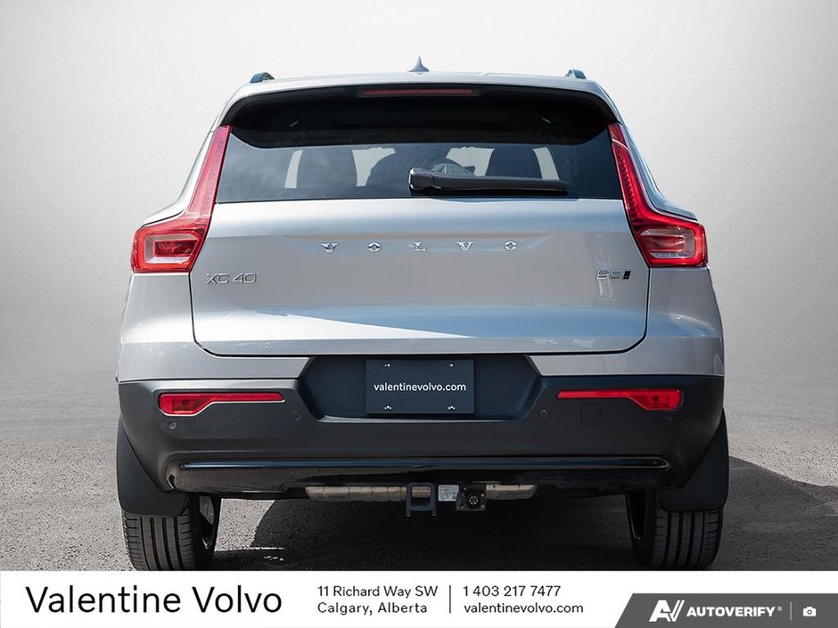 2024 Volvo XC40 Ultimate Dark Theme-4