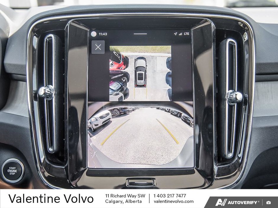 2024 Volvo XC40 Plus Bright Theme-25