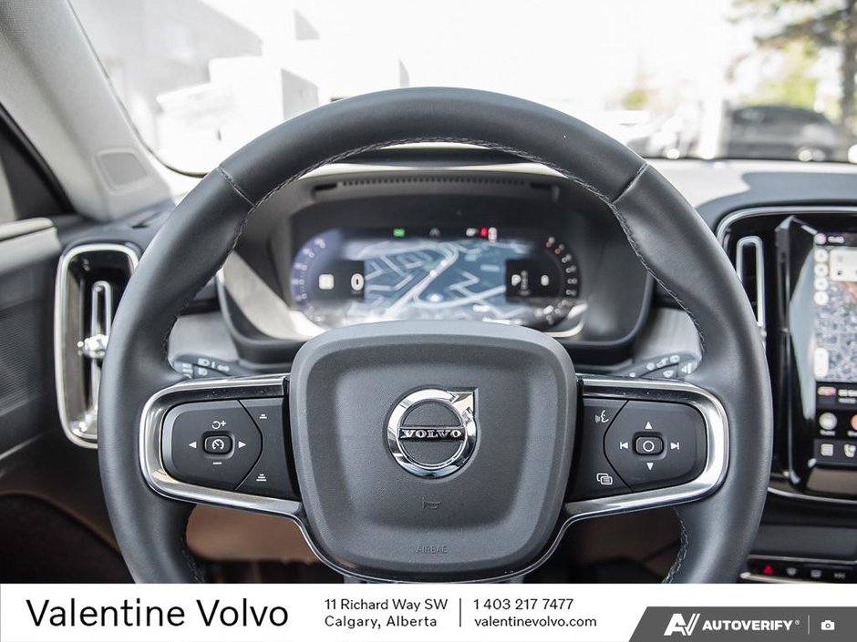 2024 Volvo XC40 Plus Bright Theme-12