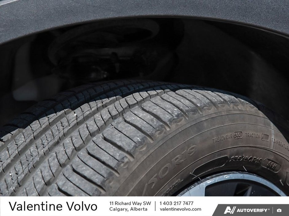 2024 Volvo XC40 Plus Bright Theme-6