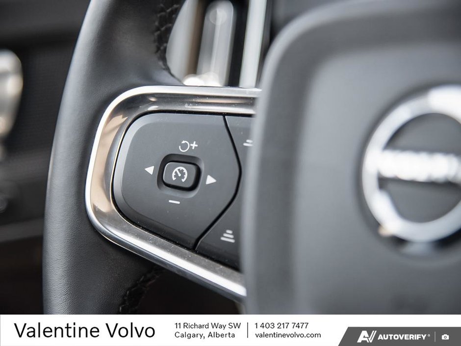 2024 Volvo XC40 Plus Bright Theme-16