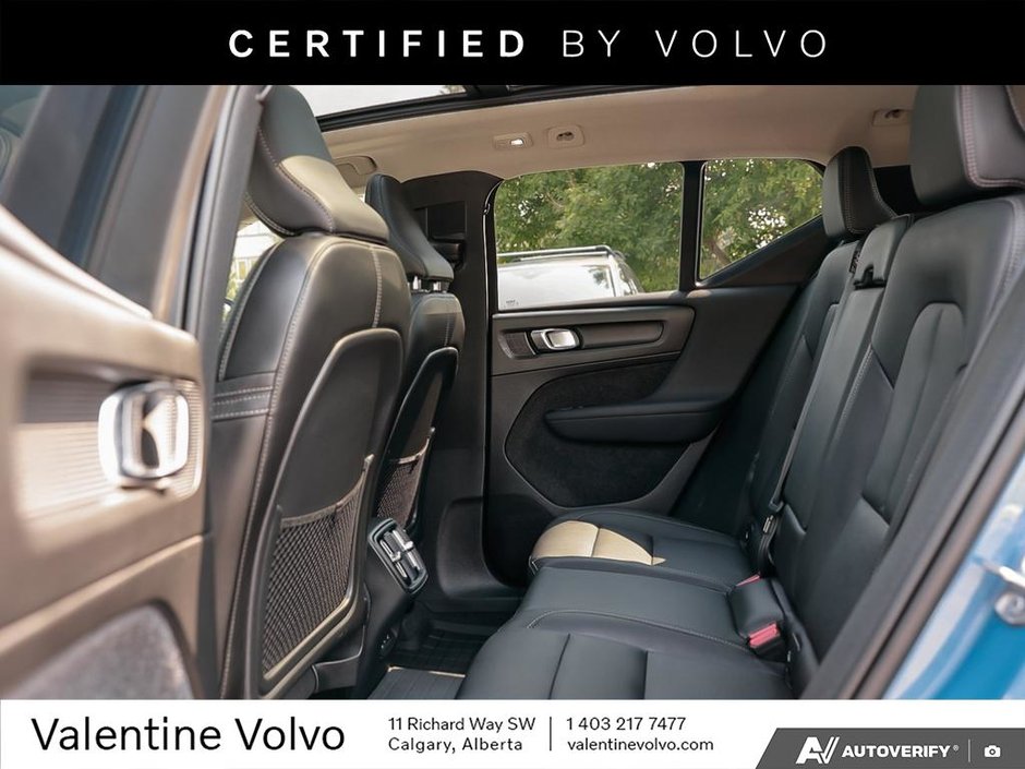 2024 Volvo XC40 Plus Dark Theme-23
