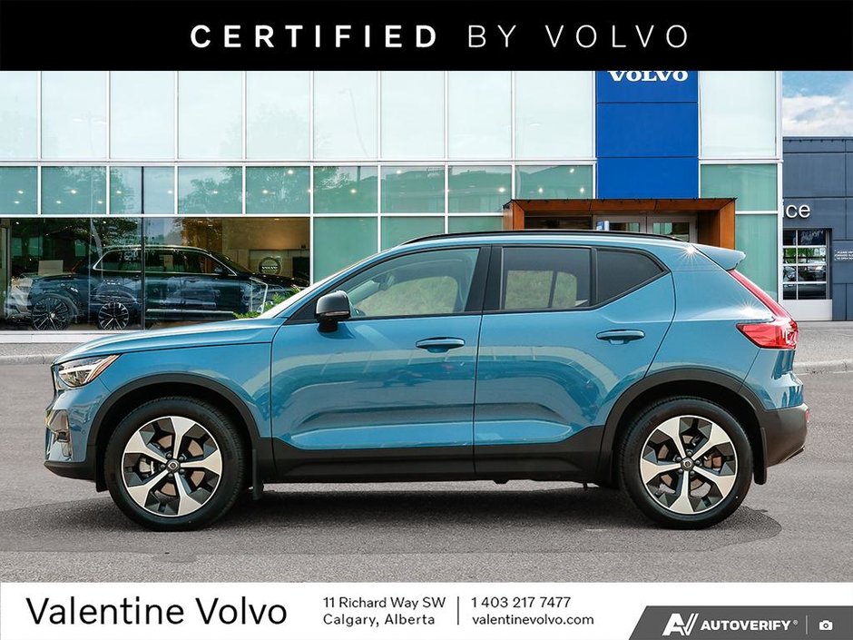 2024 Volvo XC40 Plus Dark Theme-2
