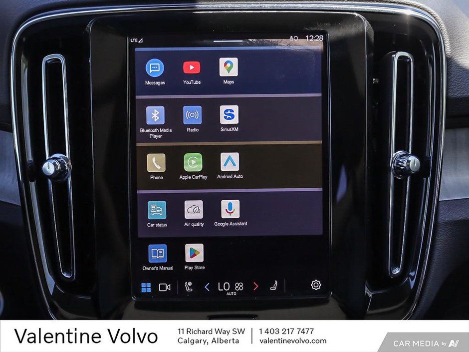 2025 Volvo XC40 Ultra Dark Theme-20