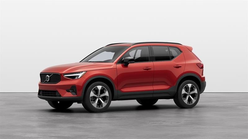 2025 Volvo XC40 Plus Dark-0