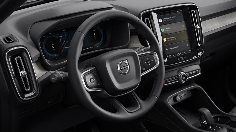 2025 Volvo XC40 Core Bright-4