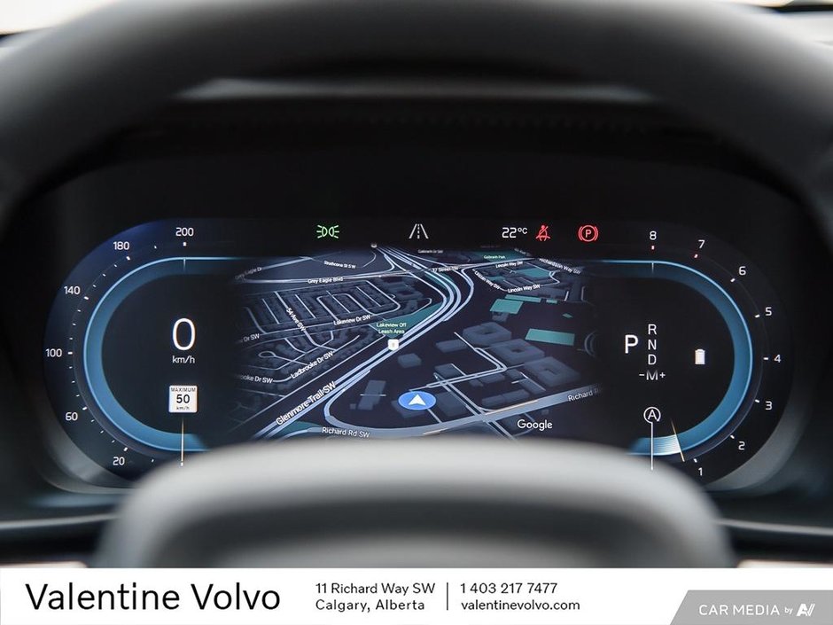 2025 Volvo XC40 Plus Dark Theme-14