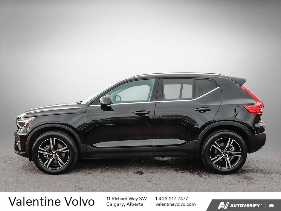 2025 Volvo XC40 Core Bright Theme-2