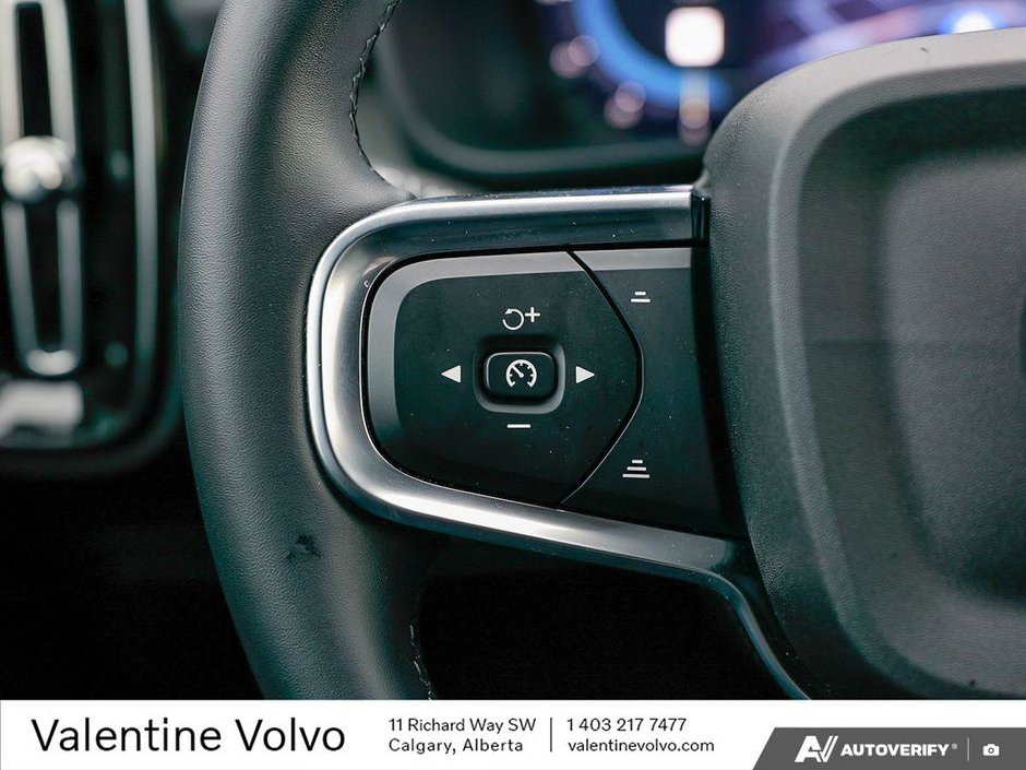 2025 Volvo XC40 Core Bright Theme-16