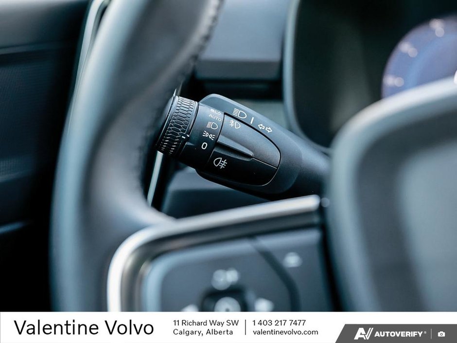 2025 Volvo XC40 Core Bright Theme-15