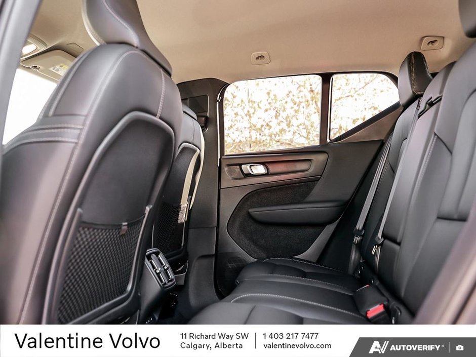 2025 Volvo XC40 Core Bright Theme-23