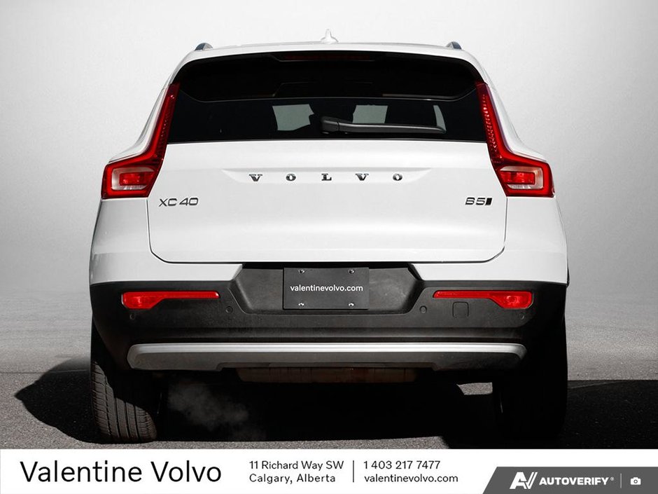 2025 Volvo XC40 Core Bright Theme-4