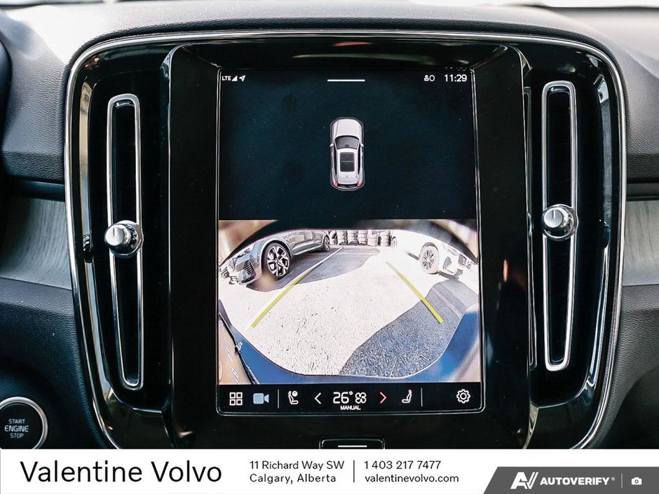 2025 Volvo XC40 Core Bright Theme-25