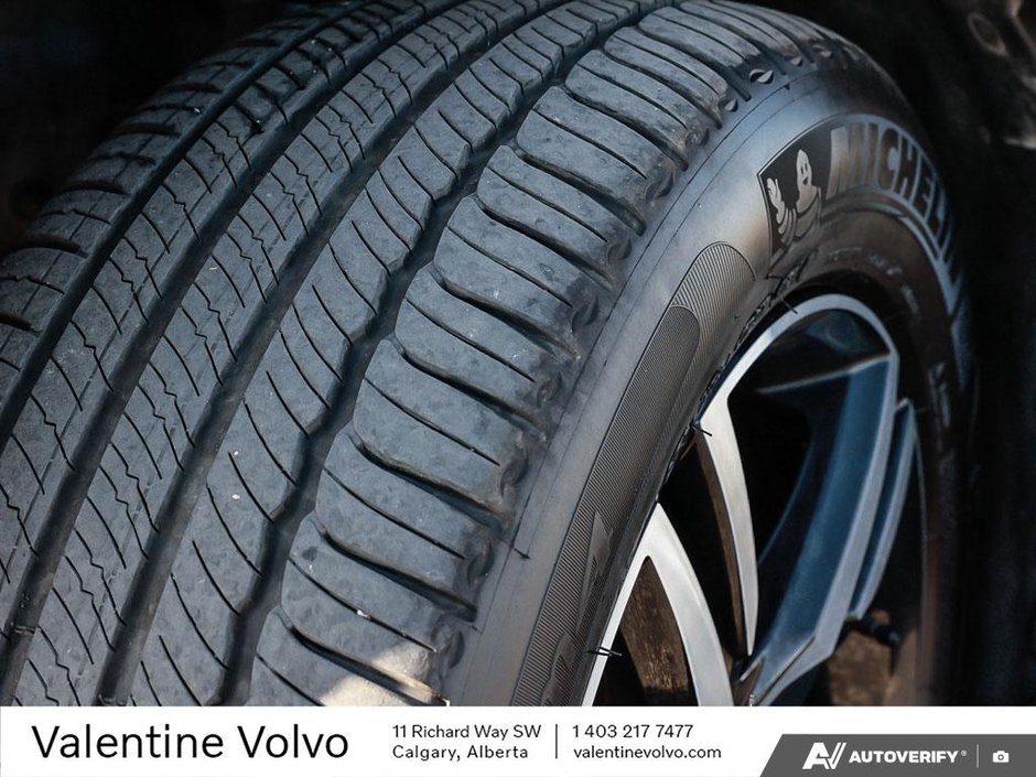 2025 Volvo XC40 Core Bright Theme-6