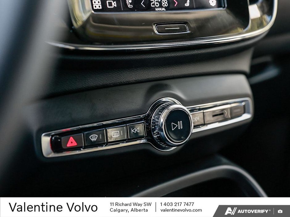 2025 Volvo XC40 Core Bright Theme-19