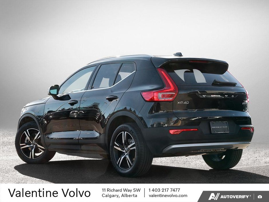 2025 Volvo XC40 Core Bright Theme-3