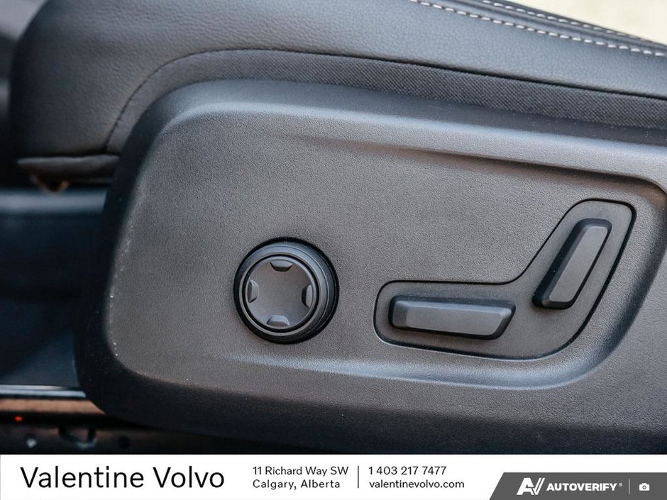 2025 Volvo XC40 Core Bright Theme-26