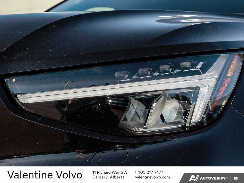 2025 Volvo XC40 Core Bright Theme-9