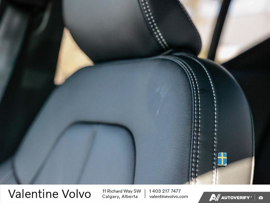 2025 Volvo XC40 Core Bright Theme-22