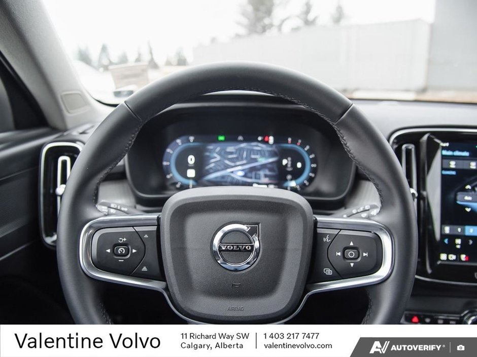2025 Volvo XC40 Core Bright Theme-13