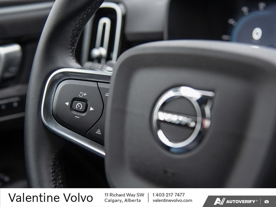 2025 Volvo XC40 Core Bright Theme-17