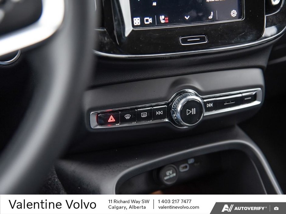2025 Volvo XC40 Core Bright Theme-19