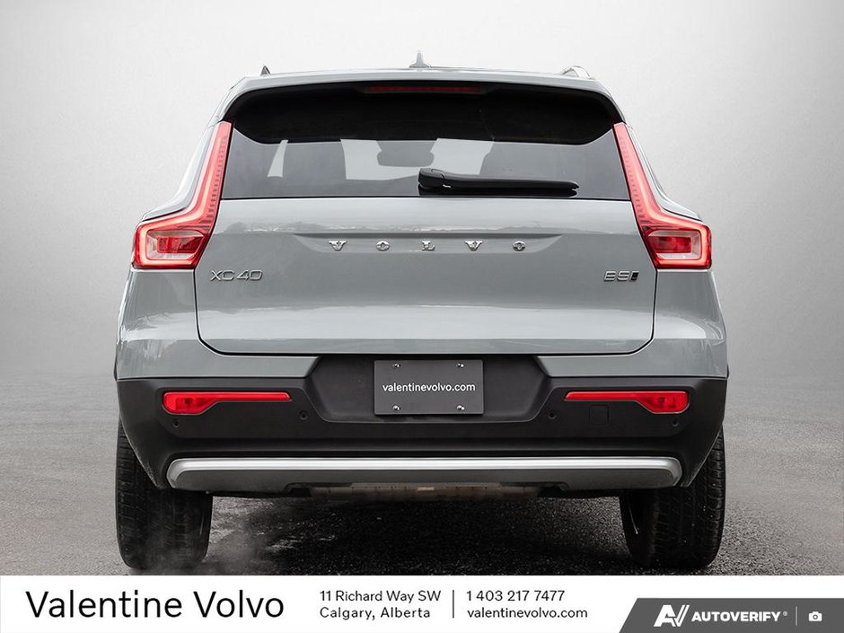 2025 Volvo XC40 Core Bright Theme-4