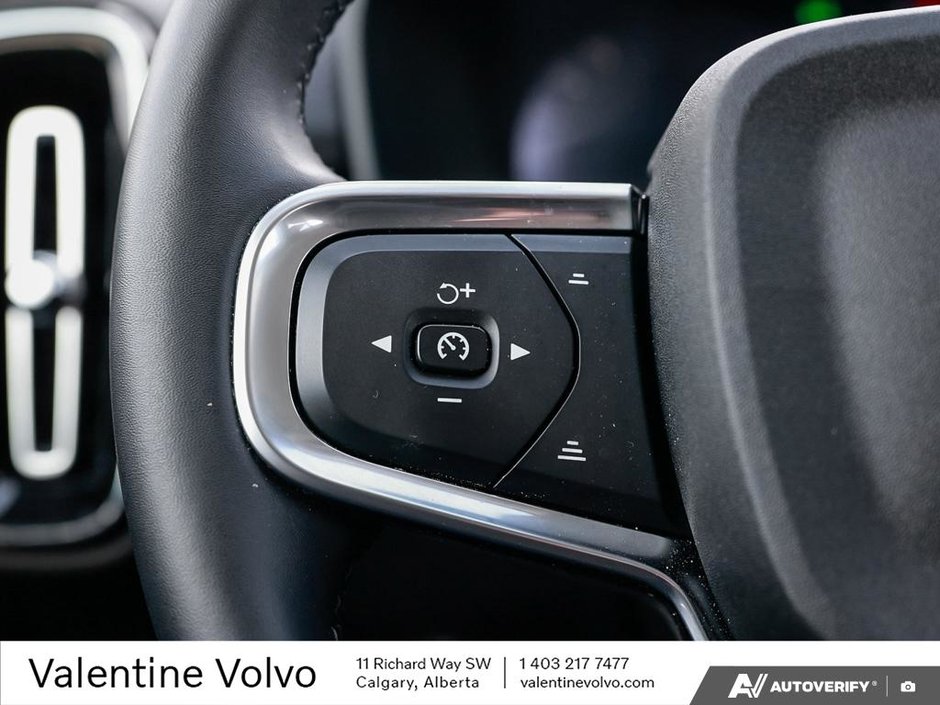 2025 Volvo XC40 Core Bright Theme-16
