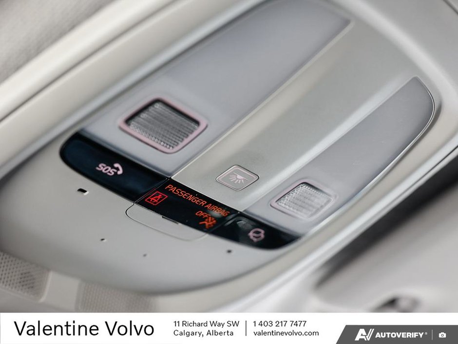 2025 Volvo XC40 Core Bright Theme-21